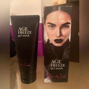 Age freeze gel mask Korean spa skincare
